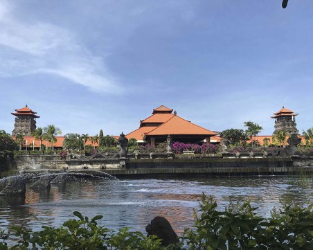 Пловдивчанка дебне цибетки на остров Бали