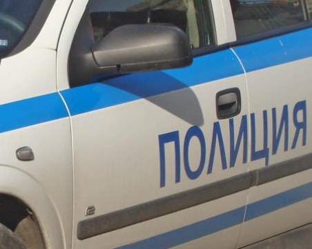 Удар между инкасо и камион в центъра на София
