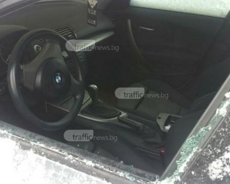 Вандали вилняха в Пловдив, пет коли осъмнаха с разбити прозорци