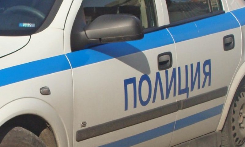 Удар между инкасо и камион в центъра на София