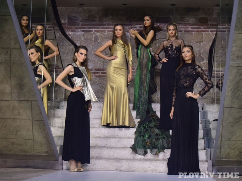 Бис на абитуриенските балове в Пловдив! Приказни девойки показаха бляскави рокли СНИМКИ