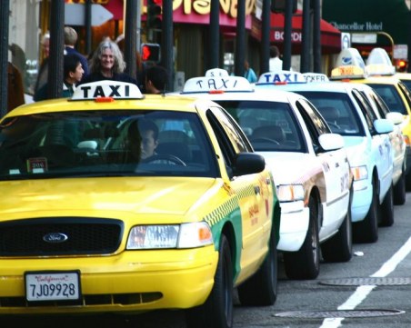 9-те града в света с най-евтини таксита