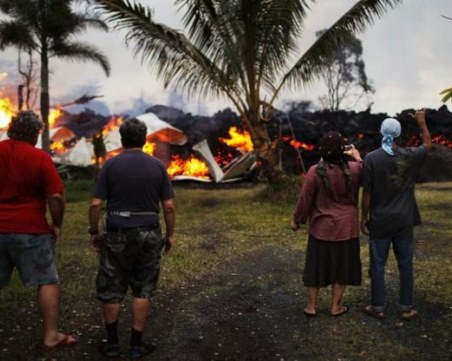 След новото изригване: лавата на Килауеа премести квартал на 800 метра в океана