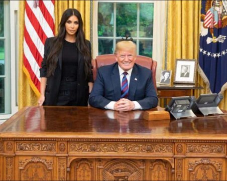 Тръмп помилва затворничка след молбата на Ким Кардашиян