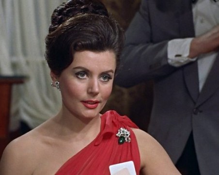 Почина първото момиче на Бонд! Юнис Грейсън си отиде на 90