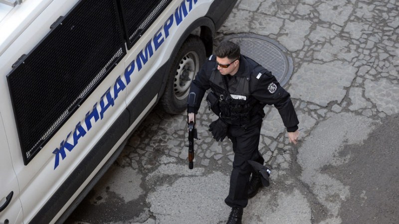 Пловдивската жандармерия с акция в Панагюрище, арестуваха двама