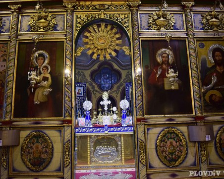 Днес се покланяме пред чудотворната икона в Света гора на Богородица