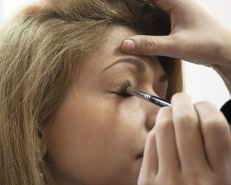 Как YouTube променя козметичната индустрия