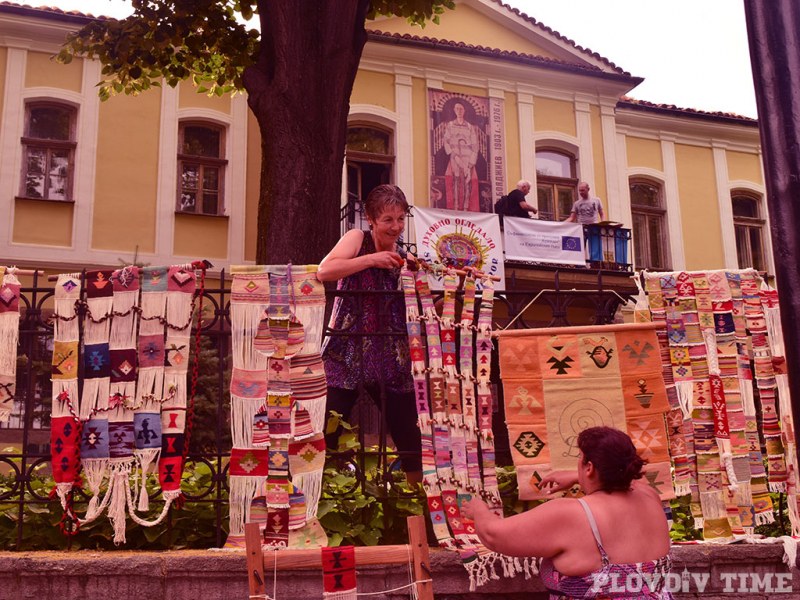 Мажоретки и талантливи майстори сътвориха истински празник в Пловдив СНИМКИ