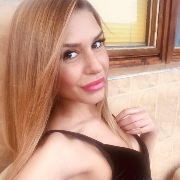 Простреляната в Слънчев бряг Симона вече говори