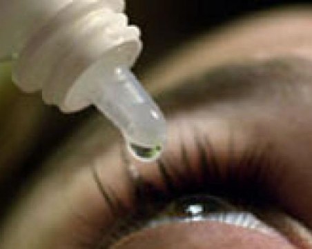 Пловдивски строител ослепя от... капки за очи