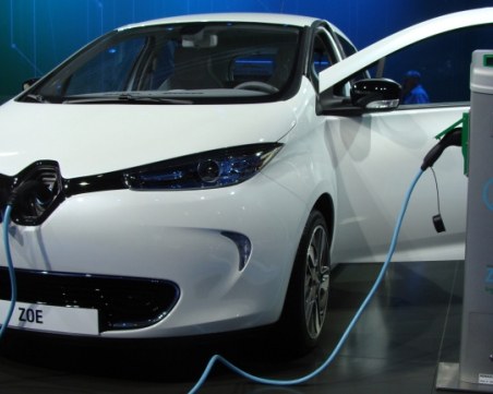 Изненада! Електромобилите може да се окажат по-вредни от бензиновите и дизеловите коли