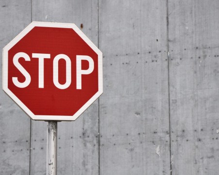 Пореден гаф! Фирма със 100 лева капитал спря проект за 17,4 милиона лева