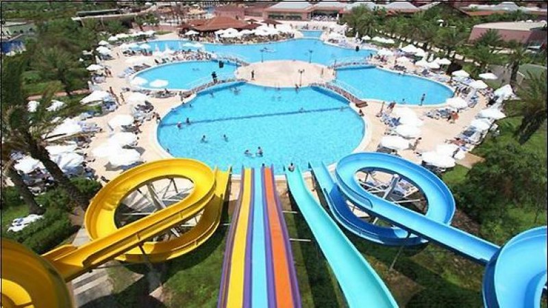 Поредна трагедия в турски аквапарк! Още едно дете загина на водна пързалка в курорт