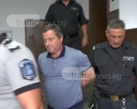 Бопаджии нахлуха в дома на алкохолния бос Тодор Неделчев