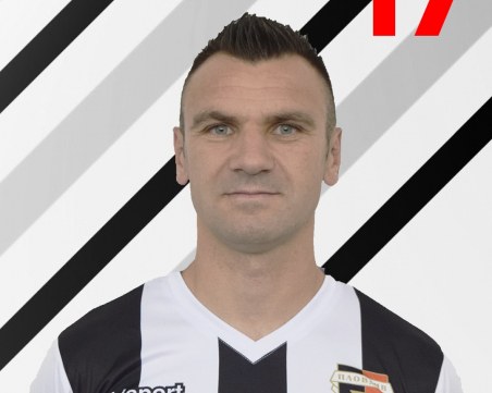 Емблематичен халф на Локо сложи край на кариерата си