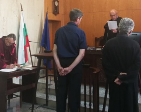 8 месеца затвор за пияния шофьор, подкарал автобус с деца