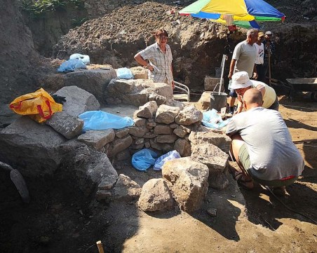 Антична сграда и производствено помещение откриха археолози в Пловдив СНИМКИ
