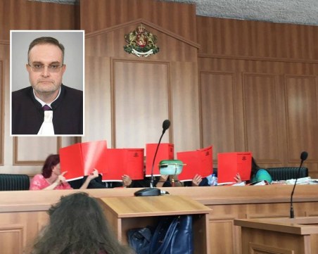 Двоен стандарт! Имаш пари за гаранция, а държавата ти плаща адвоката