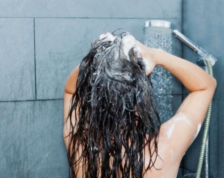 Колко пъти в седмицата трябва да мием косата си?
