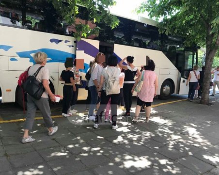 Пияният шофьор, подкарал автобус пълен с деца, застава пред съда