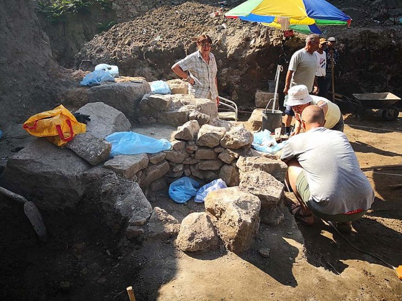 Антична сграда и производствено помещение откриха археолози в Пловдив СНИМКИ