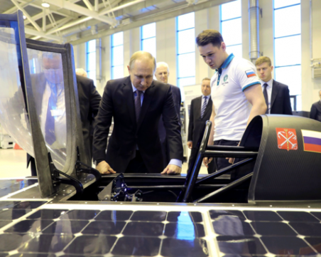 Представят първия соларен автомобил в Русия