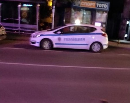 Кола блъсна пиян като кирка пешеходец на Гладстон