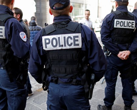 Жена нападна хора в супермаркет във Франция, крещяла “Аллах е велик!“