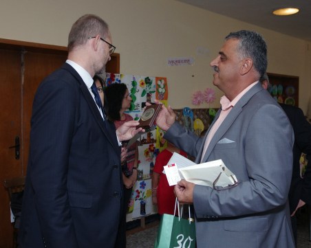 Датският посланик отпразнува 130-годишния юбилей на училището в Граф Игнатиево