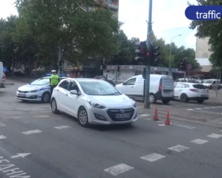 Пловдивски зъболекар пръв е помогнал на пометената пешеходка в Кючука СНИМКИ