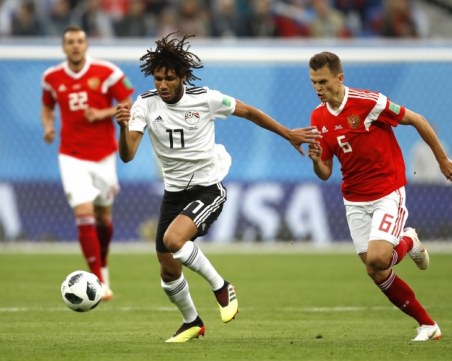 Русия на осминафинал след втора убедителна победа