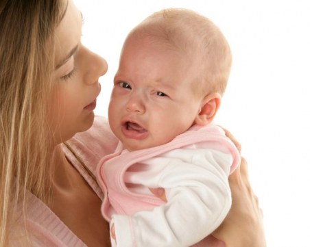 Някои майки умират да дават съвети и да поставят диагнози на чужди бебета!