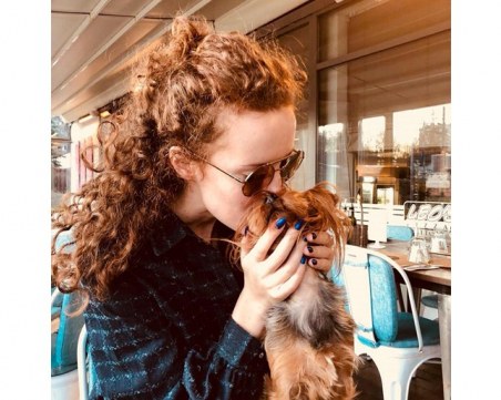 Питбул умъртви кученцето на родна синоптичка! Щял да нахапе и брат й