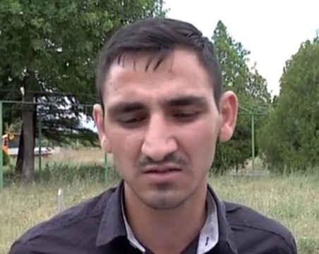 Полицията издирва от четири месеца млад мъж! Той дори не подозира...