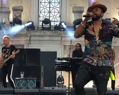 Шаги към Стинг на Античния: МAGIC СНИМКИ