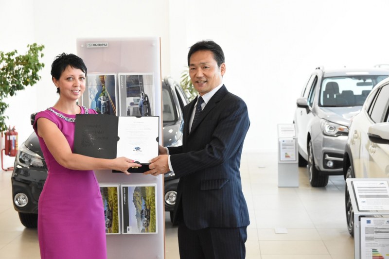 Висшият мениджмънт на Subaru  в Пловдив за откриването на новия шоурум на японската марка