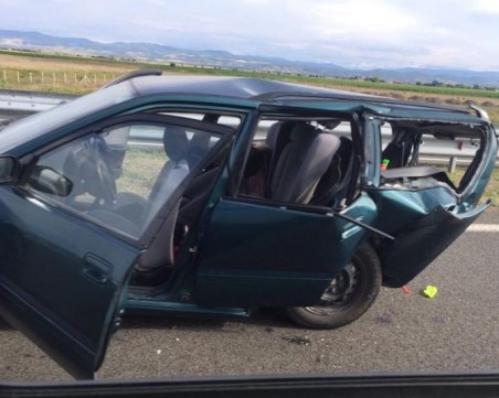 Катастрофа и огромна тапа на магистралата! От Пловдив за морето колите едва пъплят