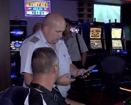 Утешителна награда: Арестуваха издирван мъж в казино при акцията за избягалия затворник