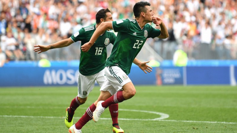 Мексико гледа към осминафиналите след победа над Южна Корея