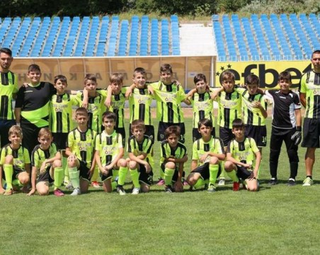 Задава се конкуренция на Ботев и Локо СНИМКИ