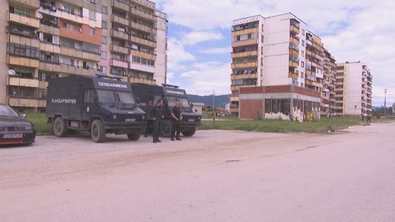 7 задържани след мелето между роми и полицаи