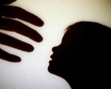 Перверзник блудствал със сираци срещу 10 лева, тикнаха го в ареста