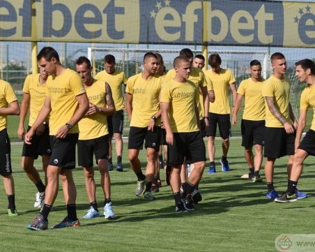 Ботев срещу Верея утре в Коматево