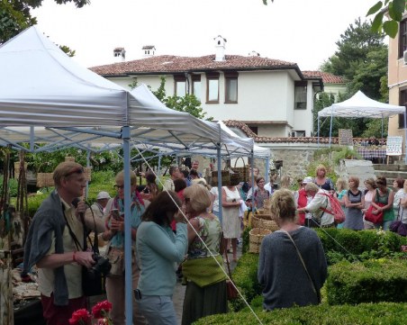 Откриха Седмицата на занаятите в Пловдив, въпреки дъжда