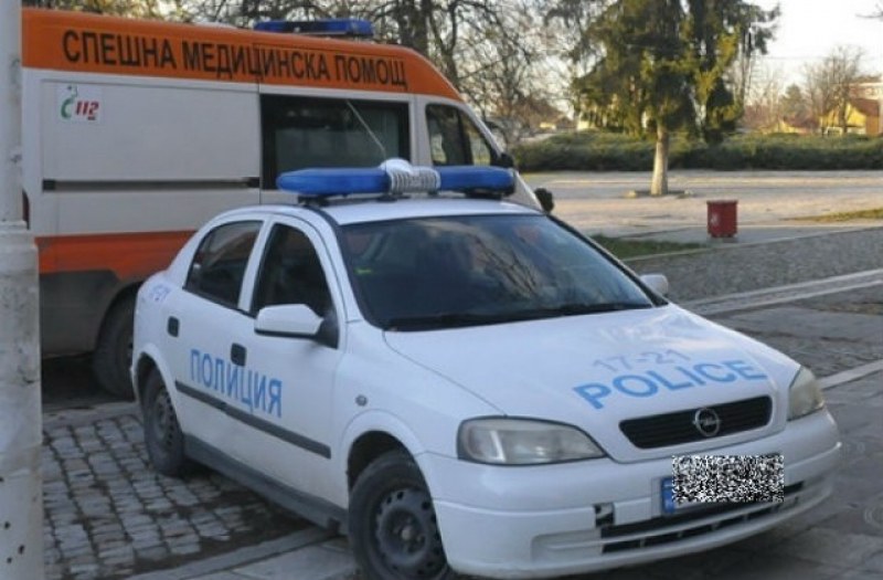Патрулка блъсна 14-годишно момиче, внезапно излязло на пътното платно