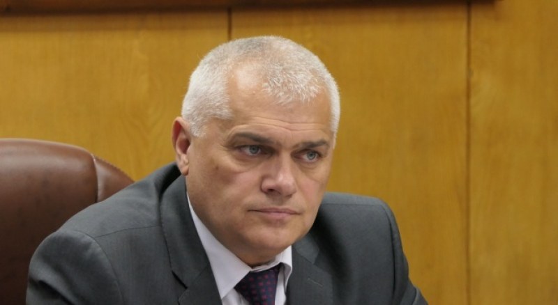 Валентин Радев пътува спешно за Ямбол