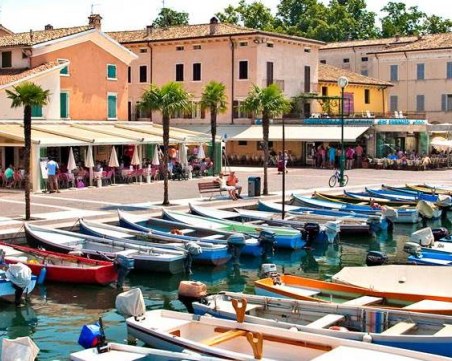 20-годишни натокани българки обират туристи в Италия, хванаха ги