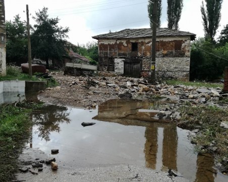 Потоп заля Ивайловградско! Общината обяви частично бедствено положение СНИМКИ