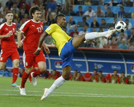 Замириса на истинската Бразилия - кариоките повалиха обезверената Сърбия